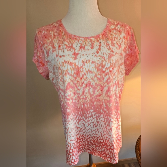 Pink Relaxed Blouse with Scoop Neck and Cap Sleeves - Picture 1 of 5
